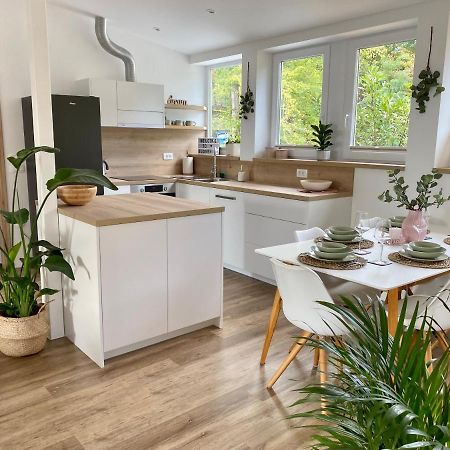 Sunny Oak Estate Lägenhet Mengeš Exteriör bild