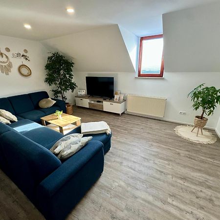 Sunny Oak Estate Lägenhet Mengeš Exteriör bild