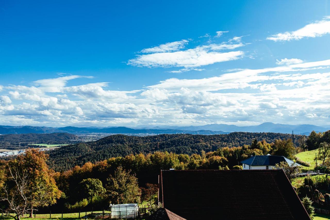 Sunny Oak Estate Lägenhet Mengeš Exteriör bild